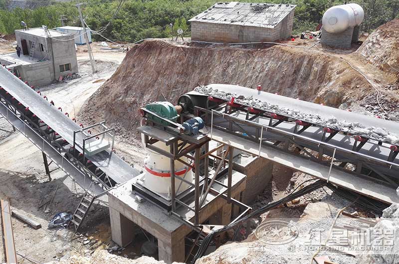 液壓石頭破碎機生產現場